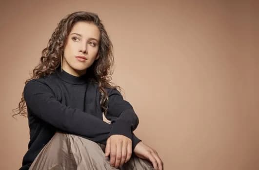 Imagem do ALMA NAIDU no Café Fon Fon