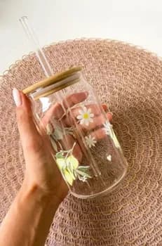 Imagem do Entre Pincéis e cafés