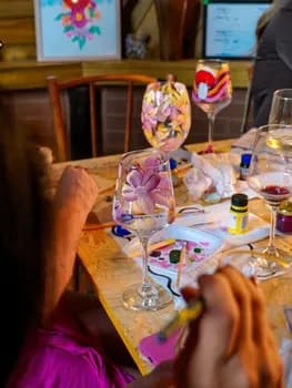 Imagem do Pintura de Taças com o Glow Club