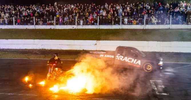 Imagem do Racha Tarumã - Noite dos Carros