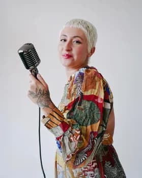 Imagem do Raiz Club Apresenta  Luíza Strufaldi Duo