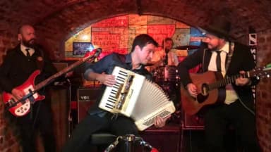 The Beatles No Acordeon Rumo à Inglaterra em Porto Alegre