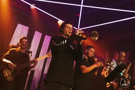 Imagem do JAZZ DE 5ª no Ahoy! Tavern Club