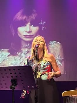 Imagem do MANIA DE VOCÊ: UM TRIBUTO À RITA LEE