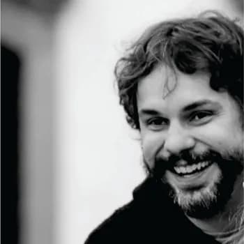 Rodrigo Borges toca Clube da Esquina em Mogi das Cruzes